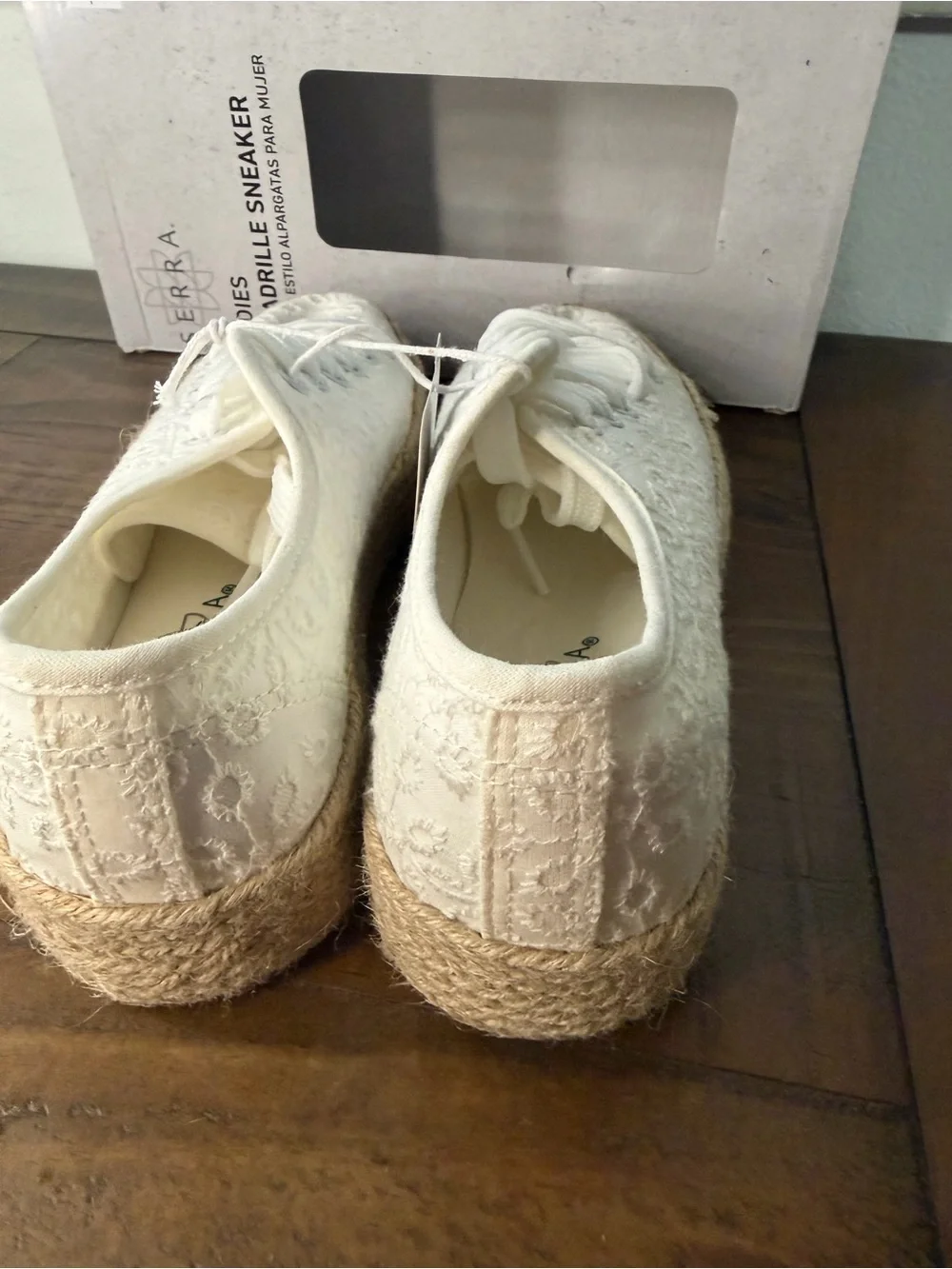 Serra white embroidered espadrille sneakers women’s size 7 new sneakers